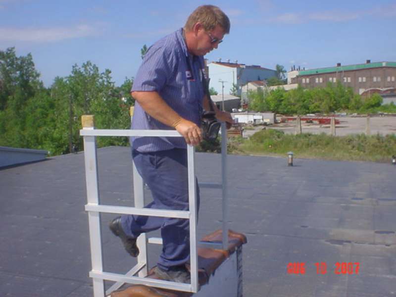 Commercial Roof Ladder